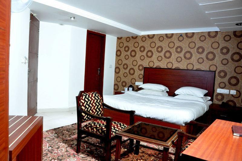 Hotel Trinetar Resorts Batoti 외부 사진