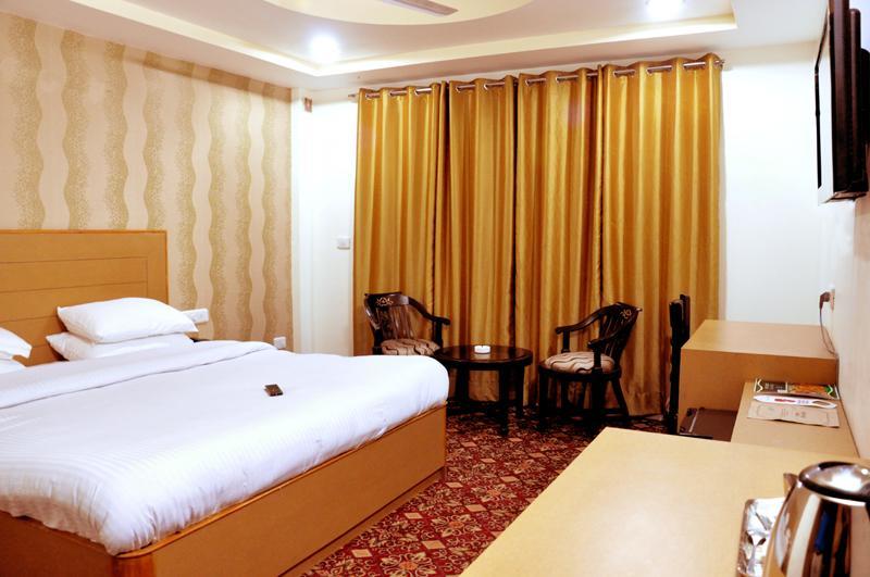 Hotel Trinetar Resorts Batoti 외부 사진