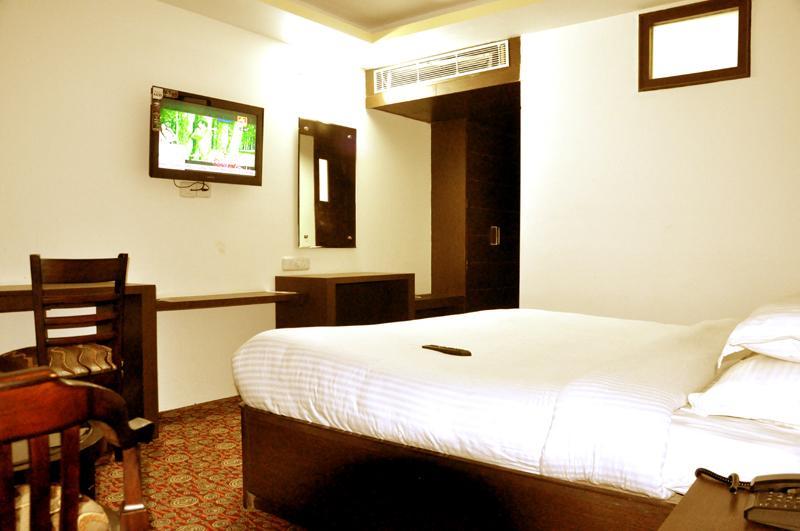 Hotel Trinetar Resorts Batoti 외부 사진