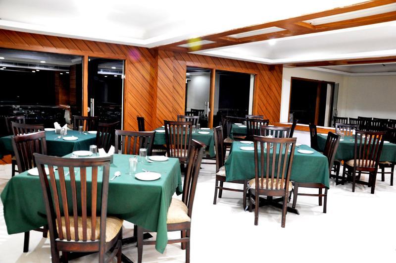 Hotel Trinetar Resorts Batoti 외부 사진