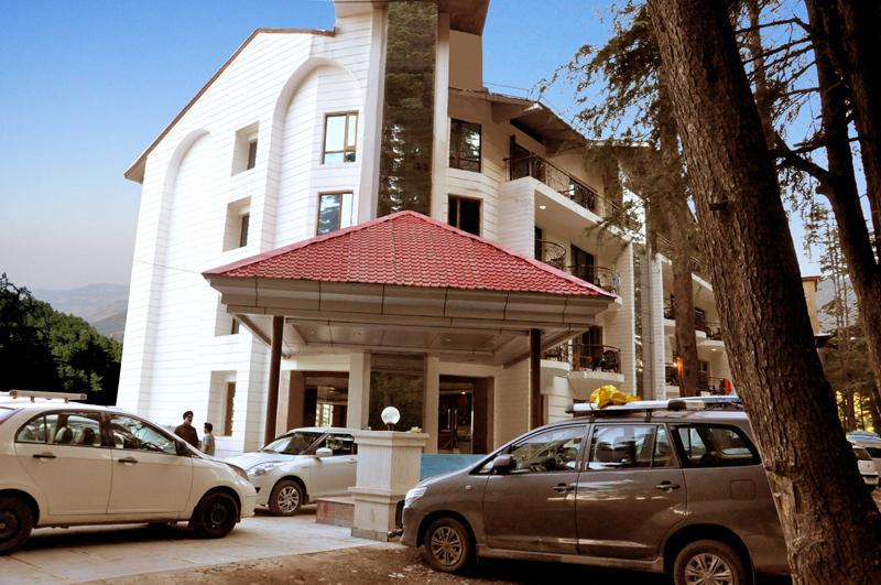 Hotel Trinetar Resorts Batoti 외부 사진